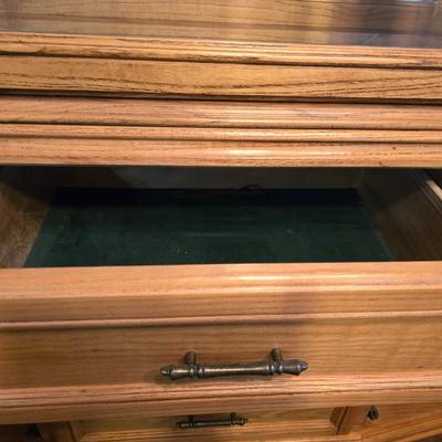 Hamilton Furniture Fairview Collection Oak China Hutch