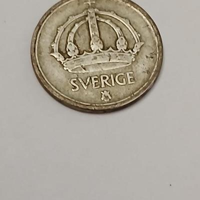 World Coin & Currency Assortment – Sweden, Europe, Canada