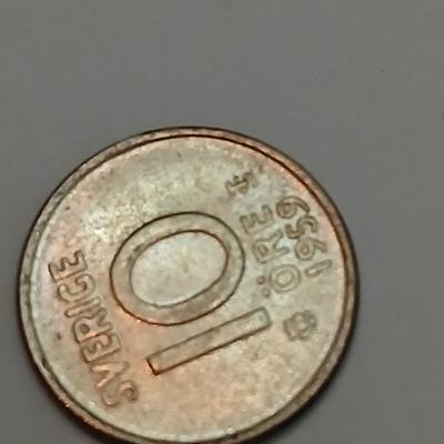 World Coin & Currency Assortment – Sweden, Europe, Canada