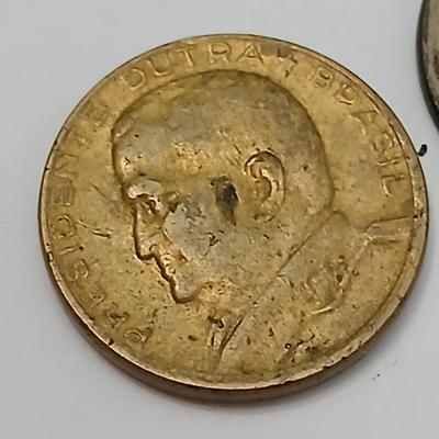 World Coin & Currency Assortment – Sweden, Europe, Canada