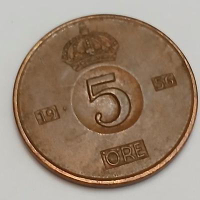 World Coin & Currency Assortment – Sweden, Europe, Canada