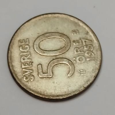 World Coin & Currency Assortment – Sweden, Europe, Canada
