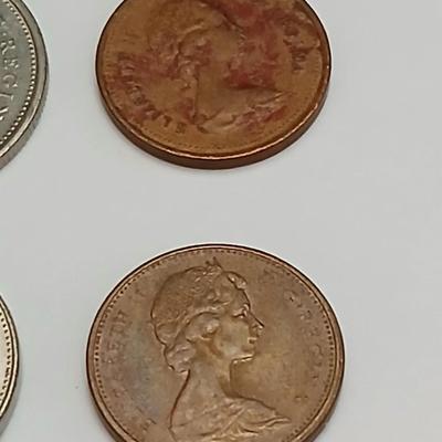 World Coin & Currency Assortment – Sweden, Europe, Canada