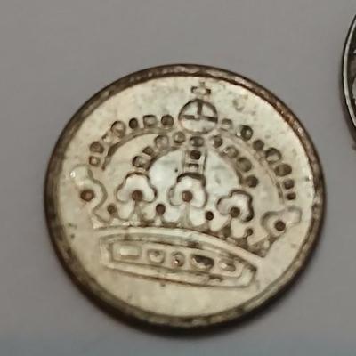 World Coin & Currency Assortment – Sweden, Europe, Canada