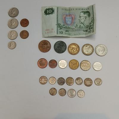 World Coin & Currency Assortment – Sweden, Europe, Canada