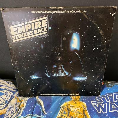 Vintage Star Wars Lot – Empire Strikes Back LP & Sleeping Bag
