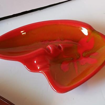 Mid-Century Modern Ceramic Ashtrays – Retro Abstract Pair