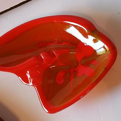 Mid-Century Modern Ceramic Ashtrays – Retro Abstract Pair