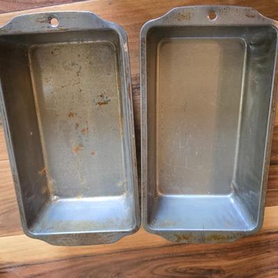 Large Mixed Bakeware Lot – Pans, Tins, Racks & More (Vintage + Modern)