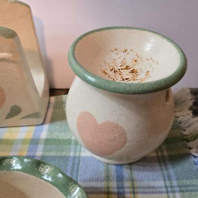 Vintage Country Heart Stoneware Kitchen Accessory Set – 15+ Pieces
