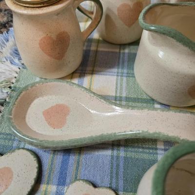 Vintage Country Heart Stoneware Kitchen Accessory Set – 15+ Pieces