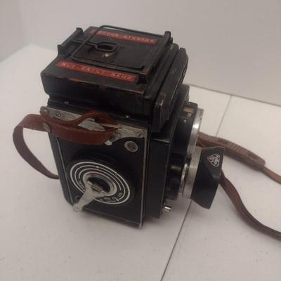Vintage Yoshica Mat Medium Format Twin Lense Camera with Strap