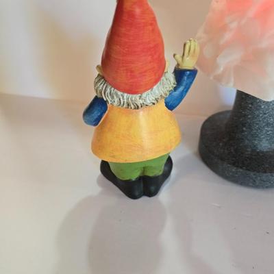 Whimsical Gnome Decor Trio – Light-Up Flower Lamp, Garden Gnome & Mini Good Luck Gnome