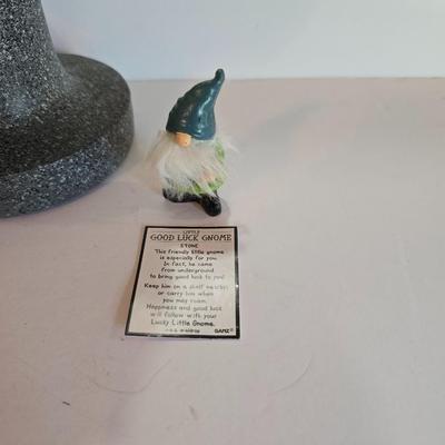 Whimsical Gnome Decor Trio – Light-Up Flower Lamp, Garden Gnome & Mini Good Luck Gnome