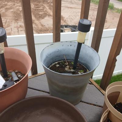 Outdoor Planter & Garden Accessory Lot – Pots, & Decor