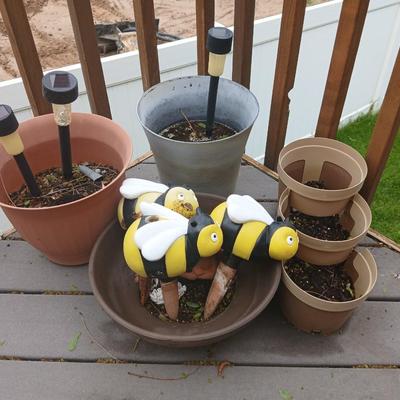 Outdoor Planter & Garden Accessory Lot – Pots, & Decor