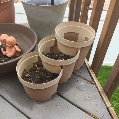Outdoor Planter & Garden Accessory Lot – Pots, & Decor