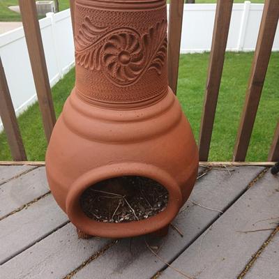 Outdoor Patio Lot – Terracotta Chiminea Planter & Bliss Zero Gravity Recliner