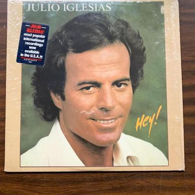 Hey! Julio Iglesias Album