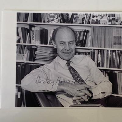 Nobel Prize winner Dudley R. Herschbach signed photo