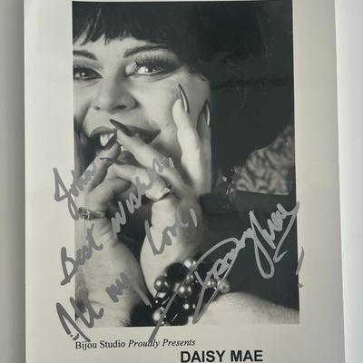 Daisy Mae signed photo