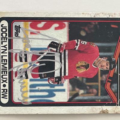 Chicago Blackhawks Jocelyn Lemieux 1990 Topps #237 signed trading card