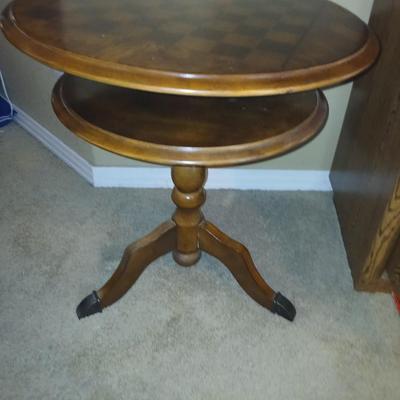Vintage Wood Chess Table – Round Pedestal Game Table with Inlaid Board