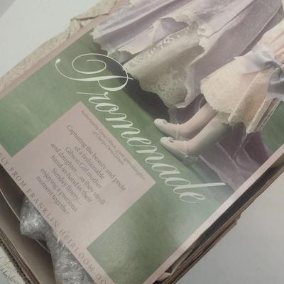 Franklin Heirloom Porcelain Doll Promenade Gibson Girl and Daughter with Box