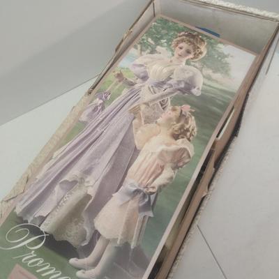 Franklin Heirloom Porcelain Doll Promenade Gibson Girl and Daughter with Box