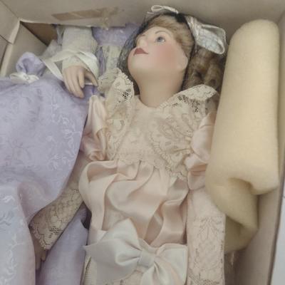 Franklin Heirloom Porcelain Doll Promenade Gibson Girl and Daughter with Box
