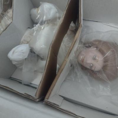 Franklin Heirloom Porcelain Doll Bride Doll with Box