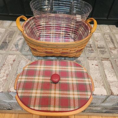 Longaberger Oval Basket w Lid, Plaid Liner , Protector