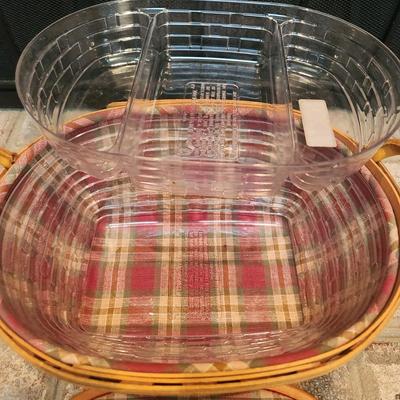 Longaberger Oval Basket w Lid, Plaid Liner , Protector