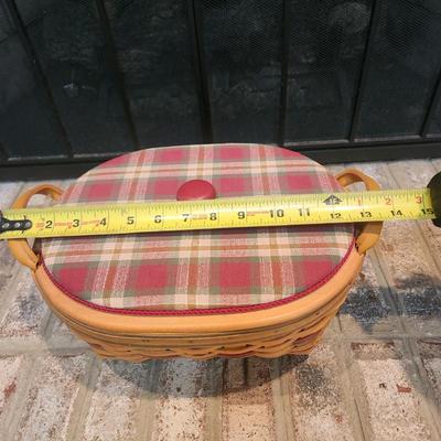 Longaberger Oval Basket w Lid, Plaid Liner , Protector