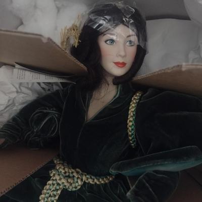 Franklin Heirloom Porcelain Doll Vivian Leigh Gone with the Wind Scarlett Green Dress Doll with Box