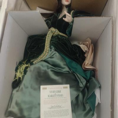 Franklin Heirloom Porcelain Doll Vivian Leigh Gone with the Wind Scarlett Green Dress Doll with Box