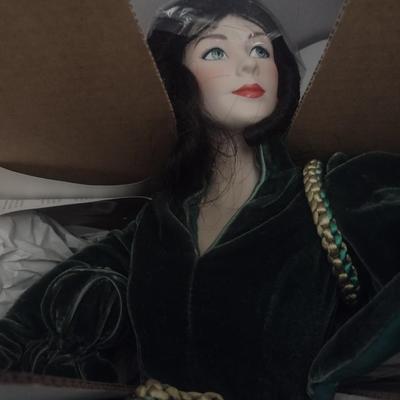 Franklin Heirloom Porcelain Doll Vivian Leigh Gone with the Wind Scarlett Green Dress Doll with Box