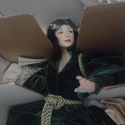 Franklin Heirloom Porcelain Doll Vivian Leigh Gone with the Wind Scarlett Green Dress Doll with Box