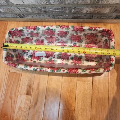 3 Longaberger Baskets 2001 2002 2 with Liners and Protectors, 1 basket w Lid & Tray