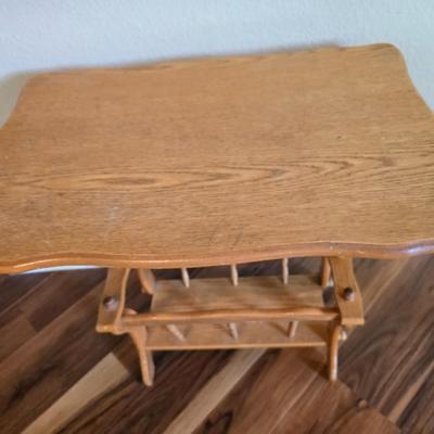 Wood Side Table with Magazine Rack & Woven Shade Table Lamp