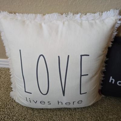 Decorative Pillow Trio & Floral Throw Blanket