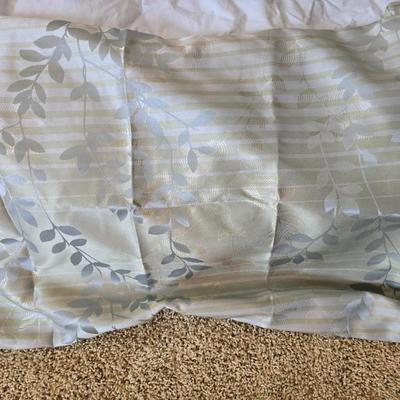 Mainstays, Down comforter Elegant Bedding Set – with matching throw pillows and sheet set Queen sized