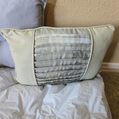 Mainstays, Down comforter Elegant Bedding Set – with matching throw pillows and sheet set Queen sized