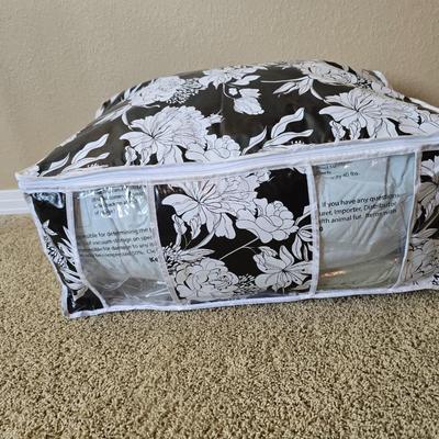 Mainstays, Down comforter Elegant Bedding Set – with matching throw pillows and sheet set Queen sized