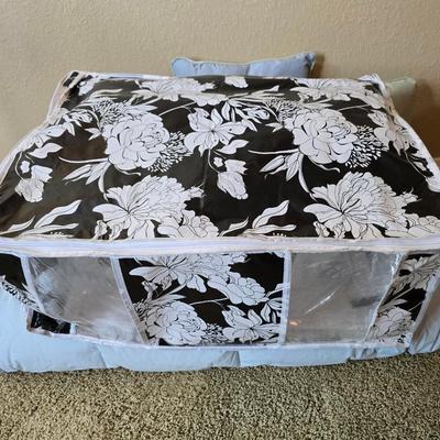 Mainstays, Down comforter Elegant Bedding Set – with matching throw pillows and sheet set Queen sized