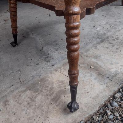 Vintage Oak Turned Leg Accent Table