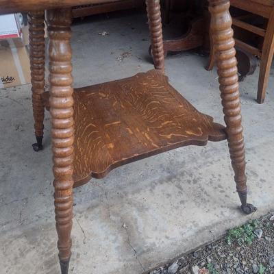 Vintage Oak Turned Leg Accent Table