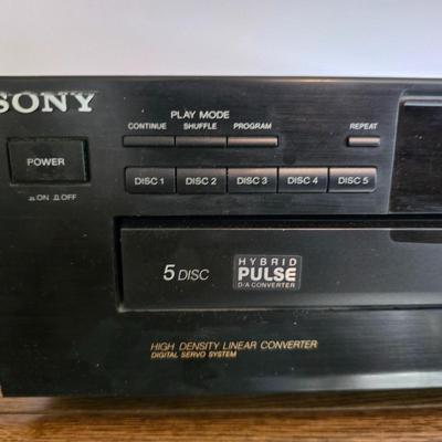 Sony 5-Disc CD Player – Model CDP-C235