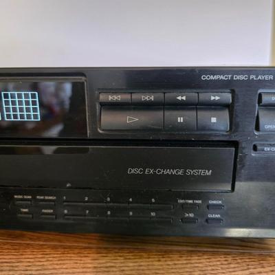 Sony 5-Disc CD Player – Model CDP-C235