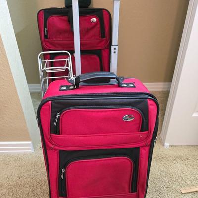 Red Travel Luggage Set – 7 Pieces + Throw Blanket
